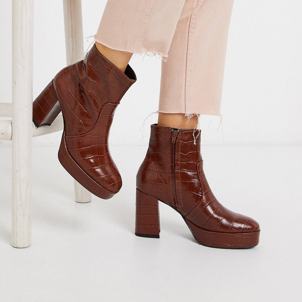 MANGO | platform brown croc boots sz 38 fits like US 7